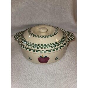 Vintage Casserole Dish With Apple/Checkered Design